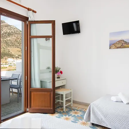 Simeon & Kamares (Sifnos)